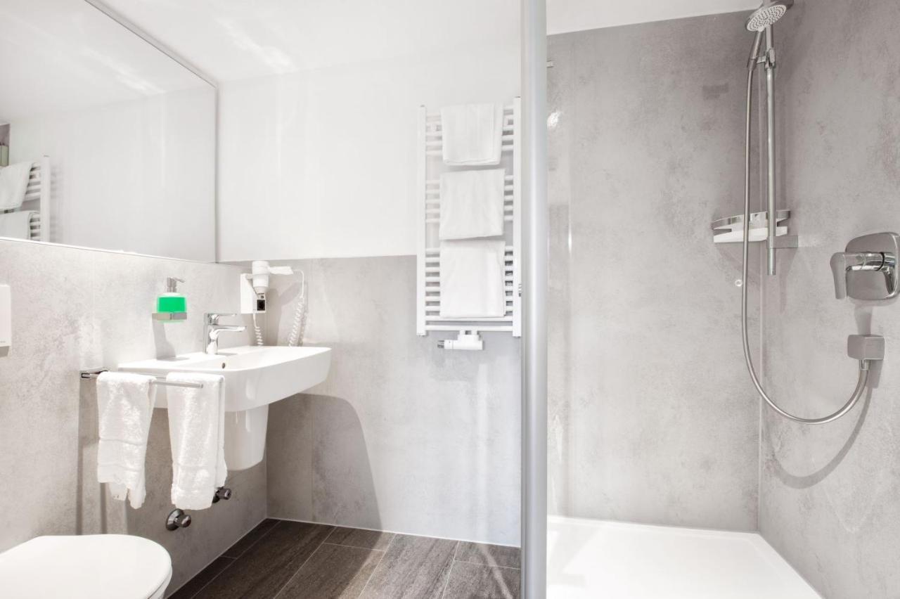 Hotelgasthof Bayerischer Hof Sulzbach-Rosenberg Zewnętrze zdjęcie